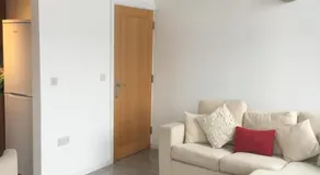 Lovely Apartment Swansea - Image 2
