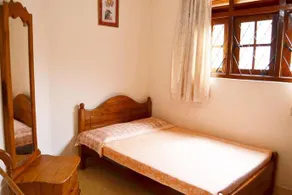 Travellers Rest Home - Image 5