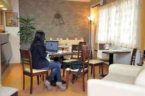 Apollon Hotel - Image 2