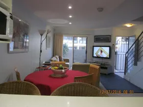 Narrabeen Beachside Townhouse - Image 5
