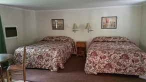 Maple Lodge Cabins - Image 2