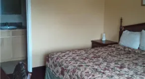 Sun Bridge Inn Pine Bluff - Image 2
