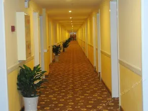 Home Inn (Guilin Lijiang Central Square) - Image 3