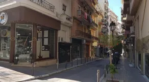 The Green Door - Image 4