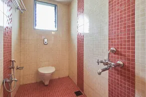 Om Shiv Hotel - Image 5