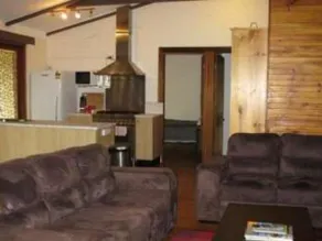 Rothvale Winery & Vineyard Cottages - Image 2