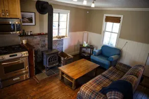 Cape Cod Cottage on River Rouge - Image 2