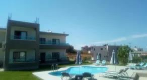 Efrilias Studios & Apartments - Image 4