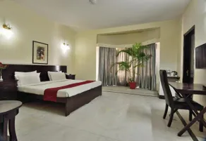 Woodbridge By Crossroads Hotels - Image 5
