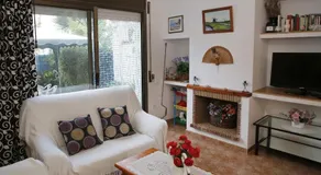 AT040 Clara - Image 4