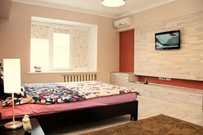 Uyutnaya Kvartira V Tsentre 420 Apartments - Image 2