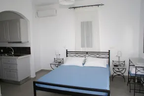 Petra & Fos Studios And Rooms - Image 3
