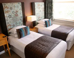 Waters Reach Guest House - Image 5