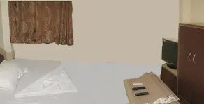 Royal residency - Image 3