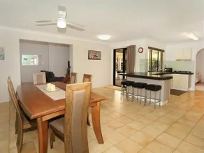 Bullando 18 Holiday House - Image 2