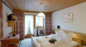 Garni Stefanie - Image 3