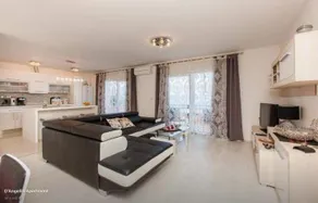 D'Angellis Livaja Apartments - Image 2