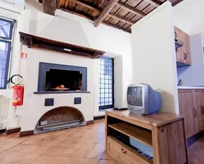Old Town Apartments - Image 4
