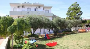 Lisa Mari Hotel - Image 2
