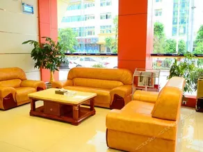 7 Days Inn Shenzhen Longcheng Square Subway Station - Image 3