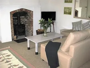 Cathedral Cottage - Image 5