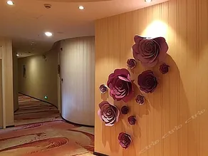 V Love Couples Theme Hotel - Image 4