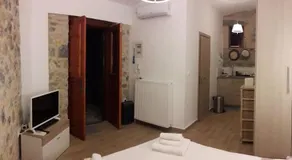 Theodora's Guest House - Image 4
