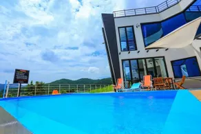 Namhae Ocean Club Pool Villa - Image 3