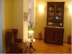 Vourlis Mansion - Image 2