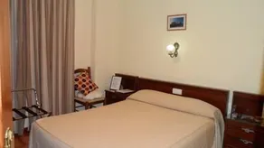 Hostal Coruña - Image 4