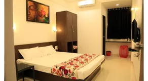 Hotel Iris - Image 2