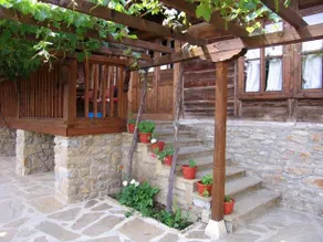 The House With The Vine Guest House - Image 2