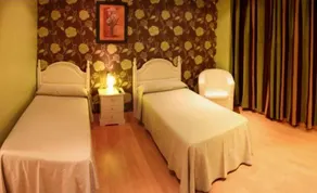 Hostal Paris - Image 5