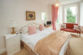 St John's Manor Luxury Bed & Breakfast - Image 4