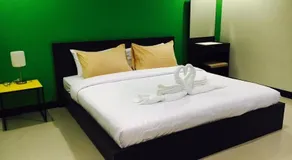 Mee Place - Image 4