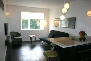 Moon Apartments - Image 2