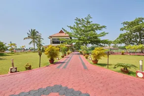Lake Palace Resort - Image 5