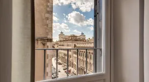 Trevi Chic Apartment - Image 4