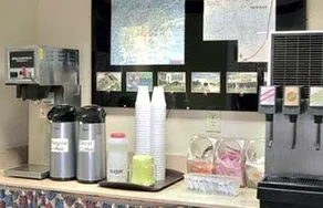 Super 8 Newnan - Image 4