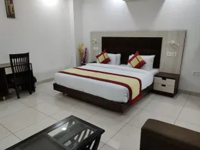 Green Lotus Residency - Image 5