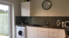 Swallow's Rest Garden Apartment - Image 2