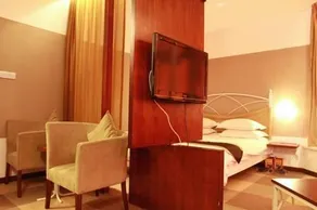 Shenzhen Lotus Hotel - Image 4