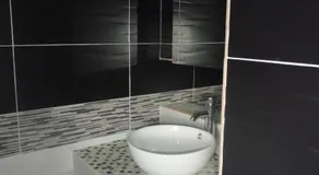 4 Chambres Meublees Et Un Seul Studio Avec Petite Cuisine - Image 2