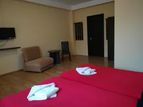 Hotel Hills - Image 5