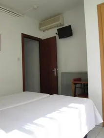 Hostal Ballestero - Image 5