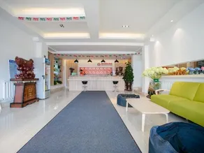 Orange Boutique Inn - Image 3