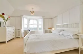 Sea House Sussex - Image 5