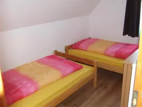 B uj-lak maganszallas - Image 4