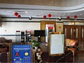 Yilong Hostel - Image 3