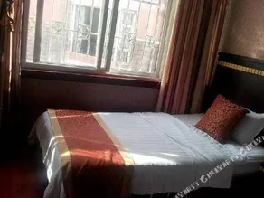 YINGHONG HOTEL - Image 3